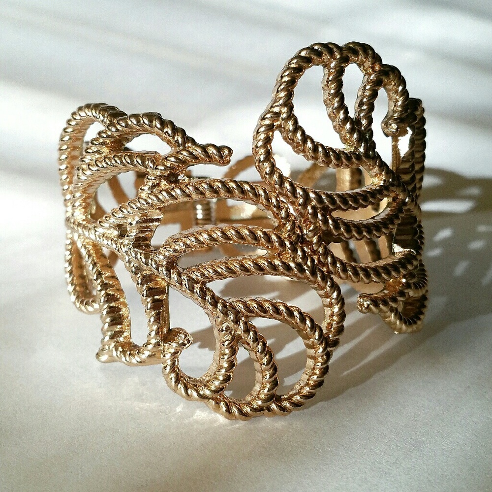 Vintage metal filigree clamper cuff bracelet
